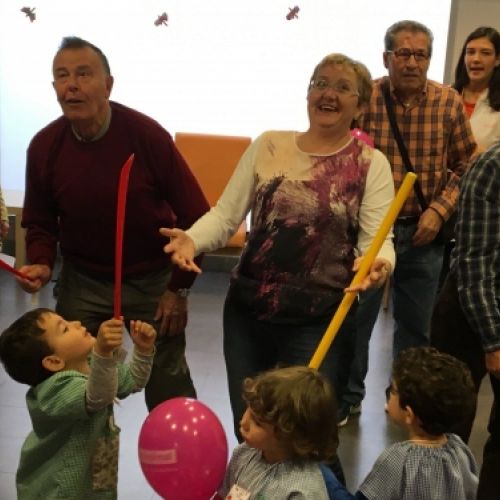 les dues edats unides pels globus 01