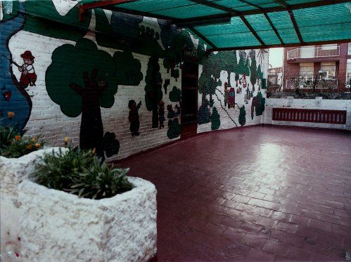 Pati de dalt escola vella