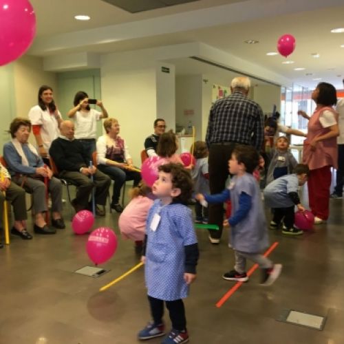 les dues edats unides pels globus 03