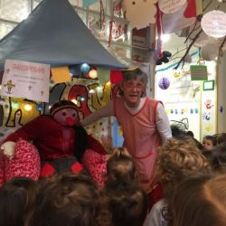 avui tothom amb barret 02